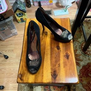 Poetic License Stiletto Heel Black Suede Seashell Pumps